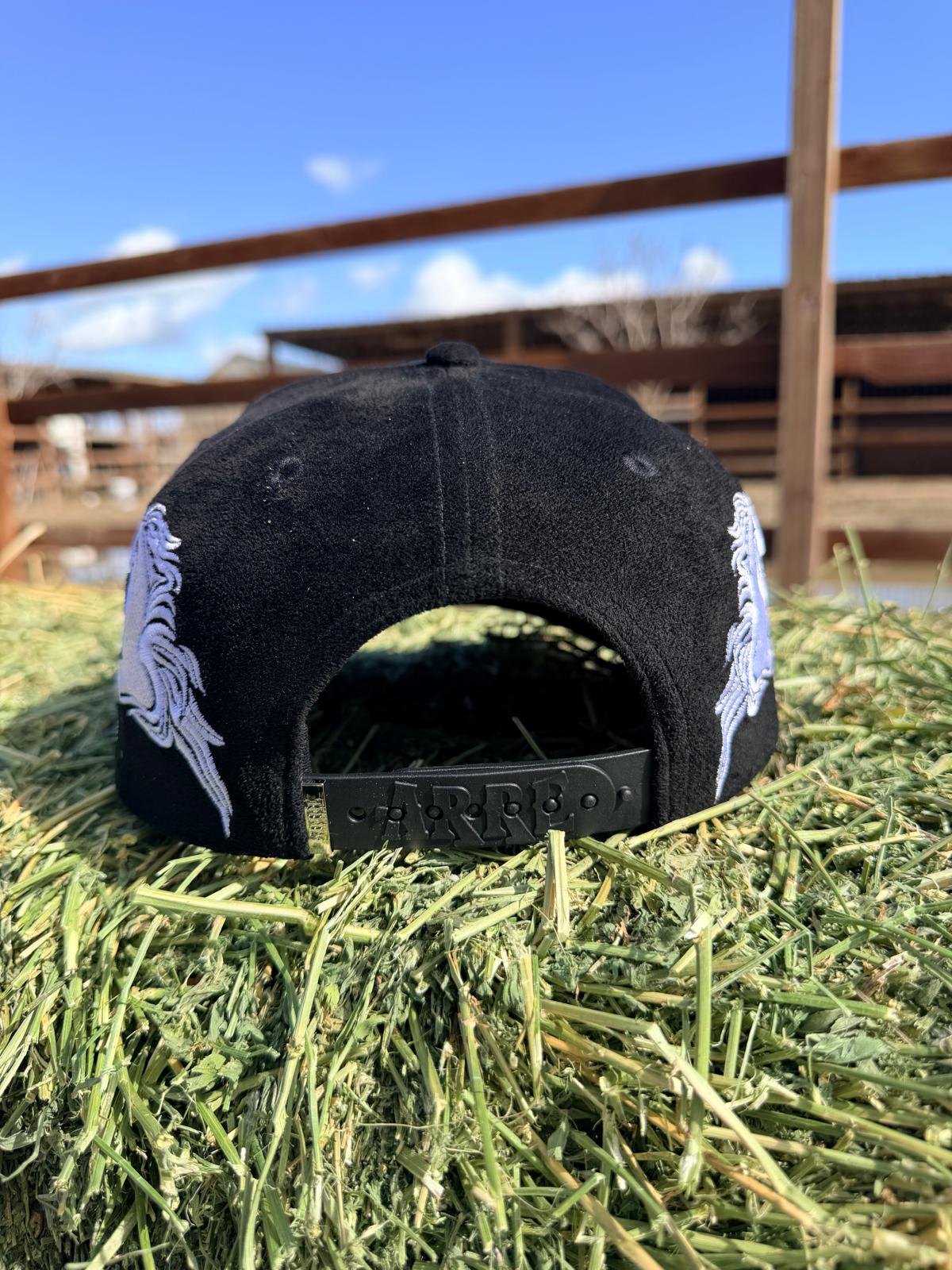 Black and White + 1 Entrada 🎟️